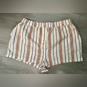 DESIGNED BY BILLABONG!!!!NWT LIGHTWEIGHT PULLON ELASTIC WAIST STRIP SHORTS.